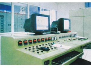 本系統(tǒng)是專為加氣混凝土、蒸壓粉煤灰磚及灰沙磚生產(chǎn)企業(yè)設(shè)計(jì)研究的自動(dòng)控制系統(tǒng)，其操作簡(jiǎn)單，界面友好，智能化程度高且性能穩(wěn)定可靠