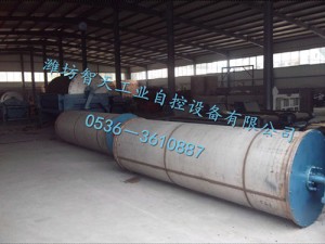 CT系列永磁滾筒是一種濕式中場強磁選設備，磁源采用具有“磁王”之稱的釹鐵硼硬磁材料及鐵氧體組成的復合磁系。