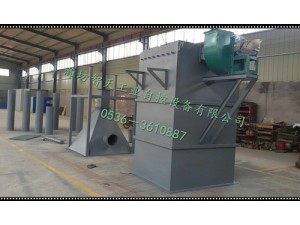 DMC型脈沖單機(jī)布袋除塵器廣泛用于建材、冶金、礦山、煤炭、非金屬礦超細(xì)粉加工等行業(yè)的含塵氣體凈化處理系統(tǒng)，是環(huán)保除塵的理想設(shè)備。